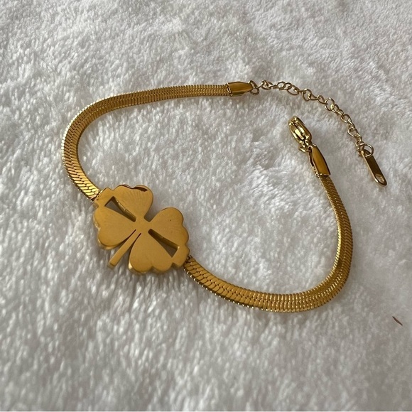 18K Gold Plated Necklace & Bracelet in Set, Four-Clover Leaf Stainless Steel-NEW - Picture 11 of 12